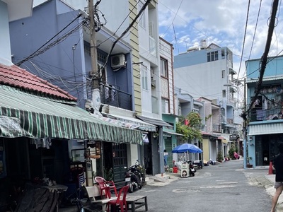 Nhà đẹp ở liền. SHR đủ ba tầng. Ngay Tân Phú, Nhỉnh nhẹ 2 Tỷ 3