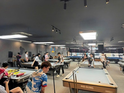 Sang clb bida hot quận bình thạnh 15 bàn 2