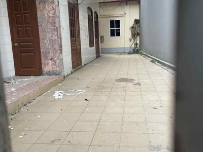 Bán nhà mặt hồ bồ đề, diện tích 226m, mặt tiền 12m, 2 thoáng, full thổ cư 3