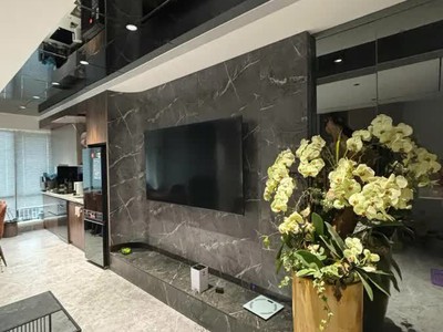 Bán nhà mới full nội thất ô tô đỗ cửa phố trạm 50m2 x 6 tầng12.8 tỷ long biên hà nội. 1