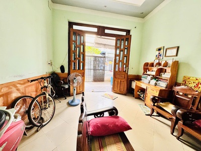 Nhà trung tâm dĩ an mà giá chỉ 2,9 tỷ tl là cực hiếm đúng dòng sản phẩm ngon - rẻ - ở liền luôn. 2