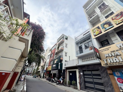 Bán nhà mặt tiền kd đ.nguyễn phi khanh, tân định, quận 1 - 4m 15m - chính chủ 1 đời xưa bán chia 3