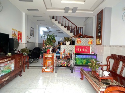 Bán gấp nhà mặt tiền đ số 11 giáp tân phú gần chợ 26/3- 86m2 -4 tầng nhỉnh 5 tỷ 1