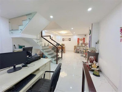 Bán nhà hxh đường nguyễn văn đậu p7 - q. bình thạnh. dt: 4,5x14m. 5 tầng nhà mới ở ngay. giá 11 tỷ 4