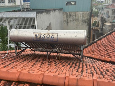 Thanh lý máy nước nóng năng lượng mặt trời 0