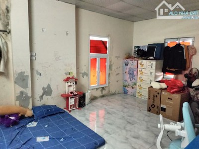 Tập thể Khương thượng 38m2/70m2 lô góc 2 ngủ giá chỉ nhỉnh nhẹ 4 tỷ. 1