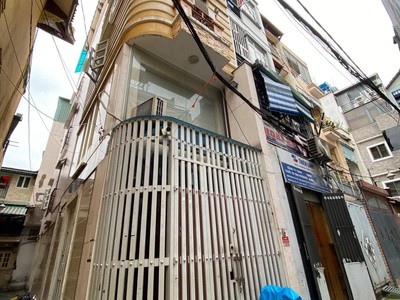 Bán Nhà Hẻm 165 Đường 3/2 Quận 10.KC:5 Tầng.Giá 9,5 tỷ 2