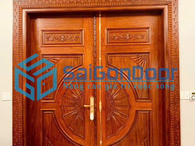 Cửa gỗ tự nhiên 0