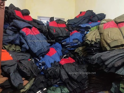 Xưởng may áo khoác làm từ thiện áo gió từ thiện 1