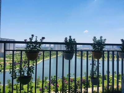 Bán gấp căn hộ chung cư view hồ Thanh Hà-Hà Đông. 0
