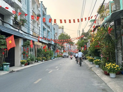 Chdv mặt tiền đường 12m 98m2  4x25  ngay chợ đêm 6 lầu tmáy 12 căn hộ tn60tr chỉ 16 tỷ 0