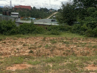 Bán 1034m2 đất mặt tiền đường tại thị trấn plei kần, huyện ngọc hồi, tỉnh kon tum 0