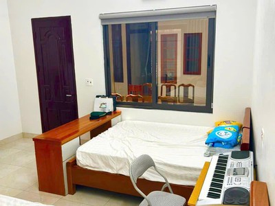 Bán 162m - 4 Tầng - 7.8m.Mặt Tiền. Đường Cầu Giấy 3