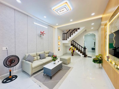 Nhà hiệp thành 45 quận 12 cũ 3 tầng mới đẹp 5 tỷ 7. 3