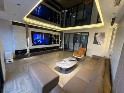 Siêu vip ngọc thụy- bán nhà đẹp 58m - gara 2 ô tô, 7 tầng thang máy, mt 5,7m - 21,5 tỷ, ngõ thông 0