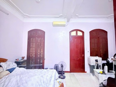 Bán 80m - 4 Tầng - 4.6m.Mặt Tiền.  Trung Kính   Cầu Giấy.Phân Lô Vip 2