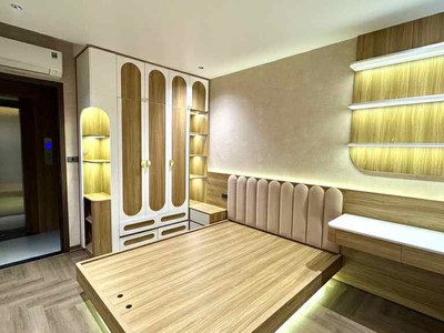 Bán nhà lô góc ngọc thuỵ, 50m x 7 tầng, mặt tiền 6.2m, gara, full nội thất 3