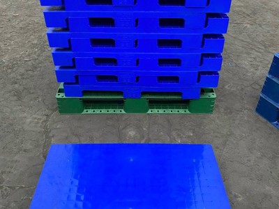 Những lý do nên sử dụng pallet nhựa tại Bình Dương 2