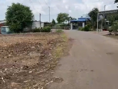 Chỉ 650tr có ngay lô đất ngang 7x27 có 80 thổ cư đường nhựa . tại suối rao- châu đức 0