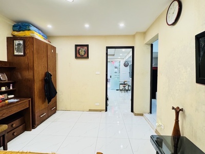 Tập thể thành công tầng 1 dt 50m giá 5,350 tỷ,tương lai mở đường mặt phố to 2