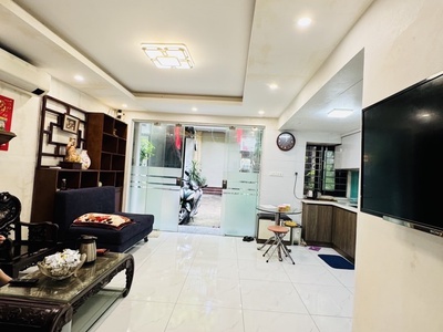 Tập thể thành công tầng 1 dt 50m giá 5,350 tỷ,tương lai mở đường mặt phố to 1