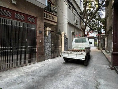 Bán nhà riêng 5 tầng 236 Khương Đình DT 35m gần oto đỗ giá 8.3 tỷ 3