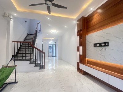 Bán nhà đường số 11, trường thọ, thủ đức. dt 68 m2, 3 tầng, 3pn, sh, 7.39 tỷ. 0