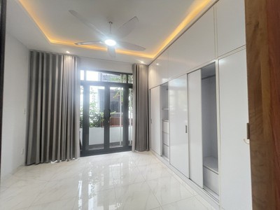 Bán nhà đường số 11, trường thọ, thủ đức. dt 68 m2, 3 tầng, 3pn, sh, 7.39 tỷ. 1