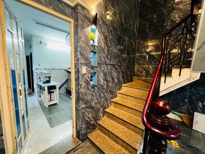 Nhà 5 tầng 13 phòng có sẵn doanh thu 50tr/tháng, dt 75m , gò vấp 10.5 tỷ . 2