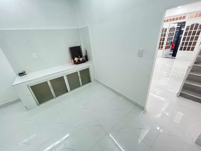 Bán nhà đường số 11, phường trường thọ, thủ đức. dt 48m2, 2 tầng, 3pn, sh, giá 4.45 tỷ. 0