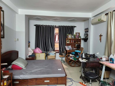 Nhà hxh đường huỳnh văn bánh phường 13 phú nhuận cũ. 2