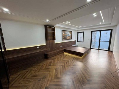 Bán nhà phố trạm   long biên - 60m ,7 tầng thang máy, gara ô tô, kinh doanh - 19.x tỷ, ô tô tránh 3