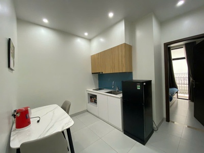 Cho thuê căn hộ 1 ngủ tách bêp giá 7.5tr tại Vinhomes Marina 5