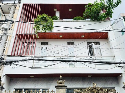 Bán nhà hxh 8m lê văn quới, gần ngã tư bốn xã, 8x11m, 3 tầng - 4pn, hạ còn 7,9 tỷ. 0