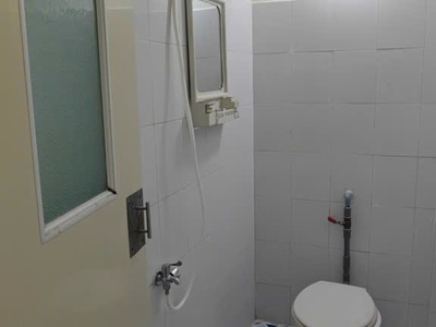 Cho thuê nhà phòng 38m2 đối diện kbt khang điền số 109, đường 475, p.phước long b, tp.thủ đức, hcm 2