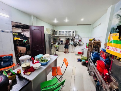 Bán nhà mặt tiền đường đ1   kdc nhị đồng 2, p. dĩ an   xe tải thông   kinh doanh vạn ngành   giá 4