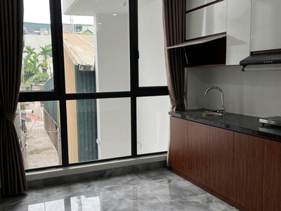 Chính chủ bán ccmn 6 tầng thang máy   long biên  hà nội - dòng tiền 450 triệu/năm 2