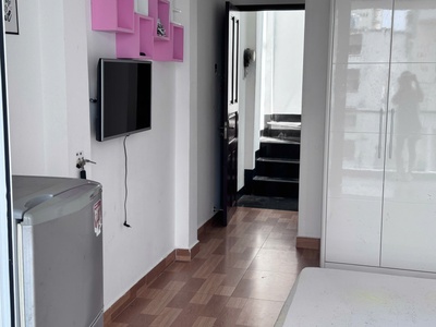 Cho thuê phòng ban công quận 3   full nội thất   chỉ xách vali vào ở 2