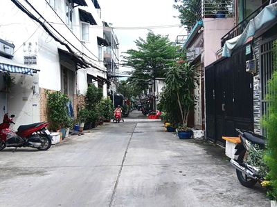 Bán nhà - 4 tầng - hẻm xe hơi - bình tân - gần ngã tư 4 xã - nhỉnh 6 tỷ 0