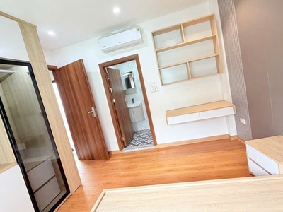 Hơn 7 tỷ -- thượng thanh - long biên- nhà mới ở ngay  45m2-4t- gần đường lớn 4