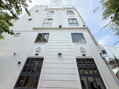 Bán nhà chính chủ - đinh bộ lĩnh - hẻm thông 7m - nhà 5 tầng hoàn công đủ - có than máy - xây mới 0