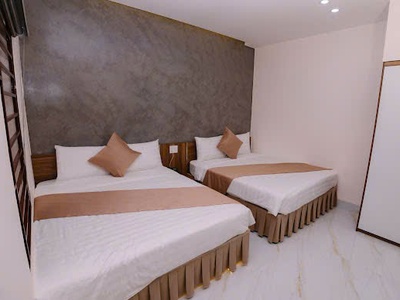 Bán khách sạn 3 tầng mới xây, vị trí đẹp, trung tâm Sầm Sơn 150m chỉ 15 tỷ 3