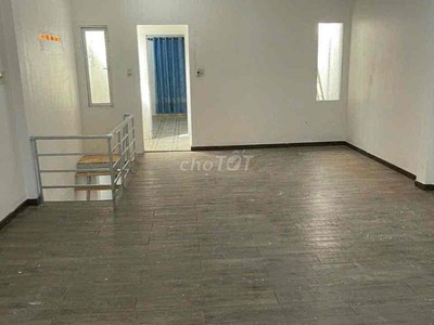 Cho thuê nhà nguyên Căn đường số 4. p. HBC. DT 90 2 TẦNG CÓ 2PN 2WC SD 170M2 GIÁ 10TR/THÁNG. 2