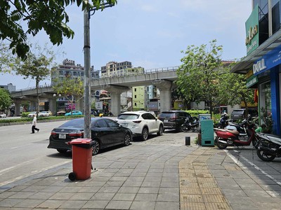 Chính chủ cho thuê VP tầng 2 nhà mặt phố Nguyễn Văn Huyên - Cầu Giấy - Hà Nội 2