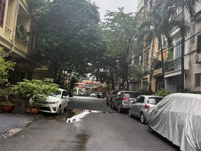 Siêu hiếm siêu vip bán nhà bạch đằng 4 tầng dân xây ô tô dừng đỗ la liệt ngày đêm hai bà trưng 0