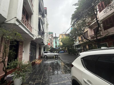 Siêu hiếm siêu vip bán nhà bạch đằng 4 tầng dân xây ô tô dừng đỗ la liệt ngày đêm hai bà trưng 1