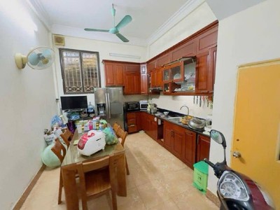 Siêu hiếm siêu vip bán nhà bạch đằng 4 tầng dân xây ô tô dừng đỗ la liệt ngày đêm hai bà trưng 2