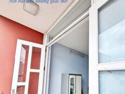 Phòng ban công full nội thất MT Điện Biên Phủ - Q10 có thang máy 5