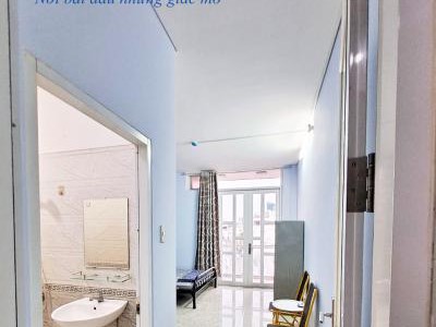 Phòng ban công full nội thất MT Điện Biên Phủ - Q10 có thang máy 1