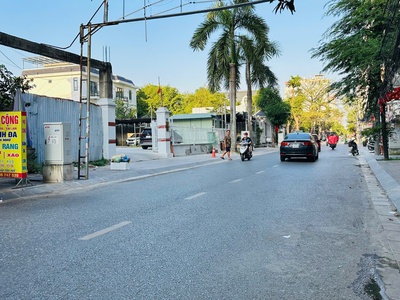 Mặt đường Hoàng Thế Thiện - 195m2 - ngang 9,8m - gần cục Hải Quan - giá hơn 30 tỷ 0